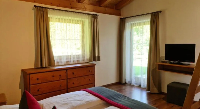 Коттедж c 1 комнатой Das Resort Brixen