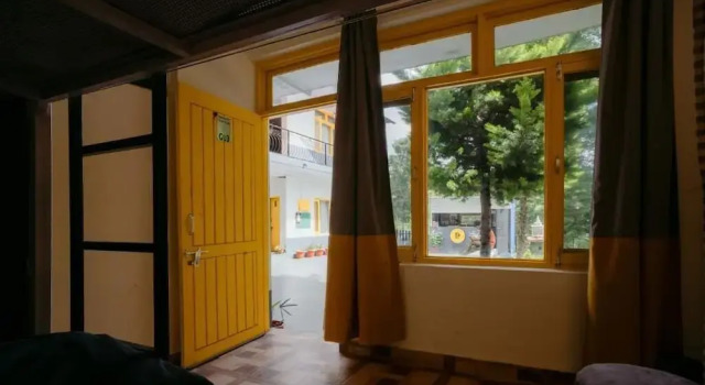 Кровать в общем номере (женский номер) The Hosteller Bir