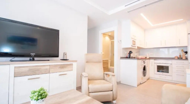 Cubo'S Apartamento Tivoli B3, Забронировать Апартаменты/квартира Отели Бенальмадена с парковкой, рядом с Индуистский храм, Парковка