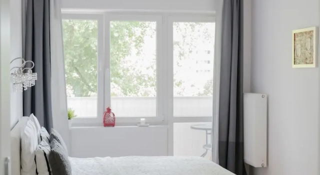 Confort appartement avec balcon et Vue sur la ville ASKI Hoża Apartment