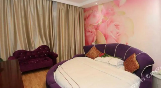 yunbanshanju Suites Hotel