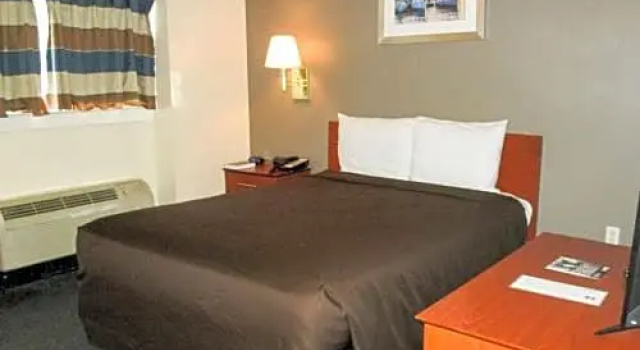 Четырёхместный номер Standard Studio 6 Extended Stay - Hampton, VA - Langley AFB Area