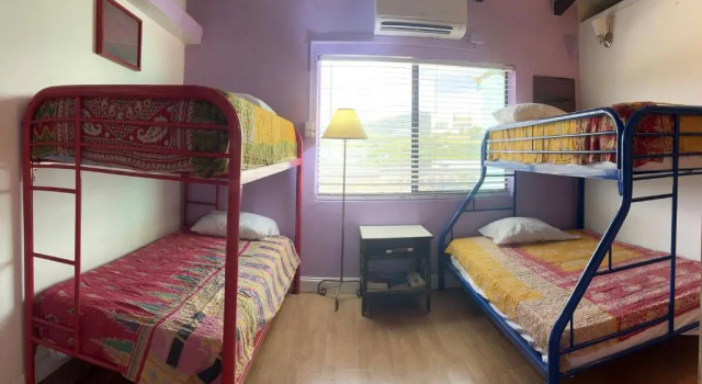 Кровать в общем номере (женский номер) Tillett Gardens Guest House