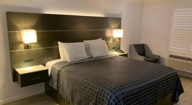 Двухместный номер Standard Mirage Inn & Suites