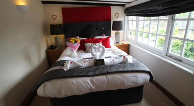 Люкс Superior Windermere Boutique Hotel Spa Suites & Hot Tubs