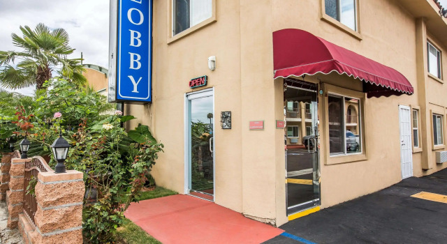 Rodeway Inn & Suites Bellflower