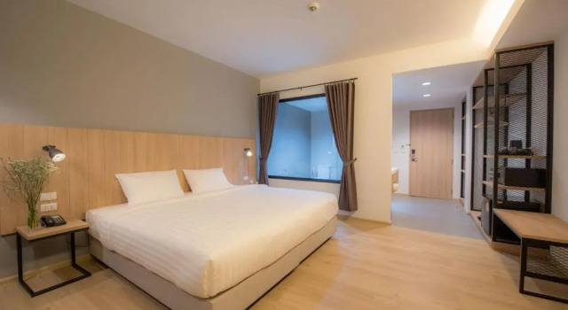 Люкс с видом на бассейн Mii Hotel Srinakarin - Sukhumvit
