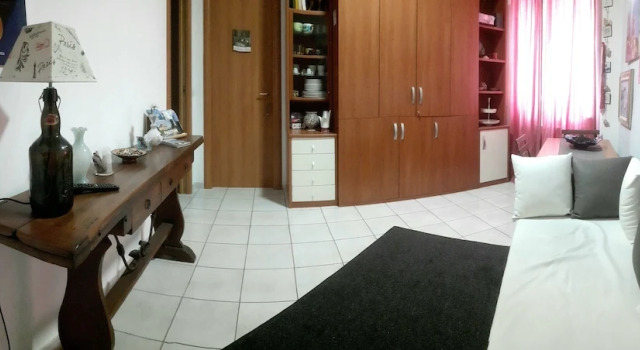 Casa Dell'Artista 1, Book Bed and Breakfast Hoteller i Salerno med parkering, Parkering