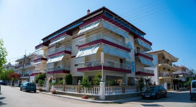 Niki Apartments