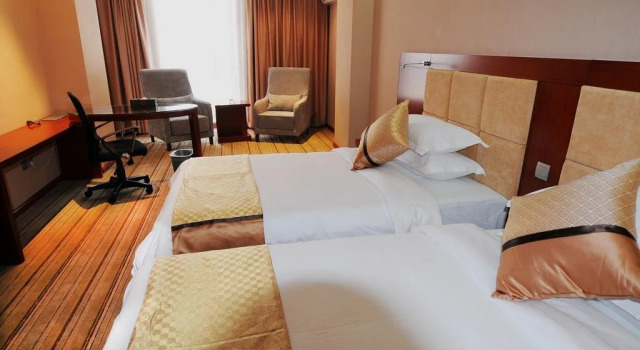Qujing Municipal People's Congress Training Center Guesthouse, Buchen Sie Hotel Qujing Yunnan