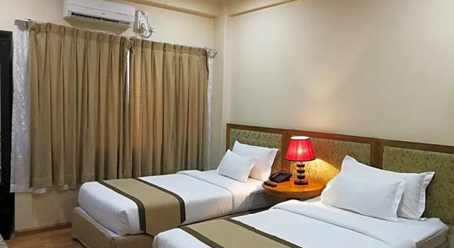 Двухместный номер Standard Royal Khattar Hotel
