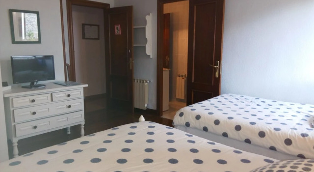 Akuiola casa rural, Rezerwuj Hotel Hotele w Baskonia z parkingiem, Parking