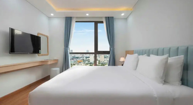 Двухместный номер Deluxe с видом на город Hummer Hotel & Apartment Da Nang Beach