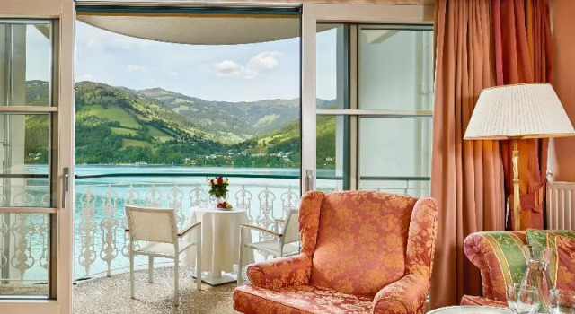 Двухместный номер Deluxe Wellness с балконом и с видом на озеро Grand Hotel Zell am See