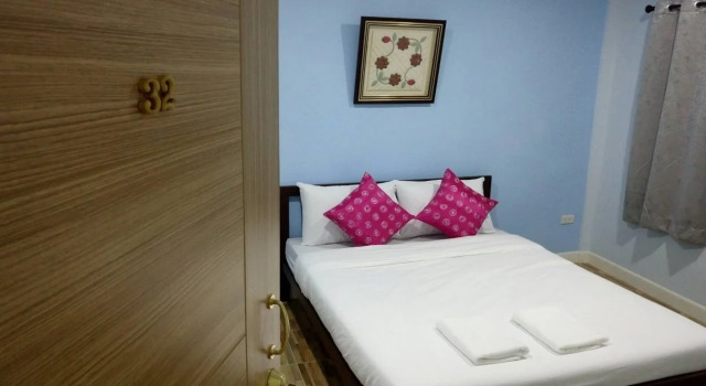 泰国班维尼酒店(Baan Pooh Inn Bangkok), Забронировать Отель Раттхеви Бангкок, рядом с Торговый центр Shibuya 19