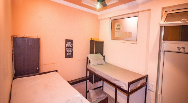 Кровать в общем номере Triple One Hostels And Hotels