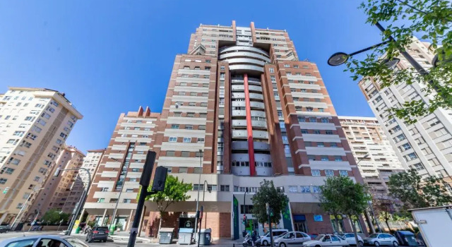 Travel Habitat Palau De Les Arts, Забронировать Отель Куатре Карререс 