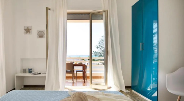 Коттедж с 2 комнатами с видом на море siciliacasevacanze - Marina Domus 82