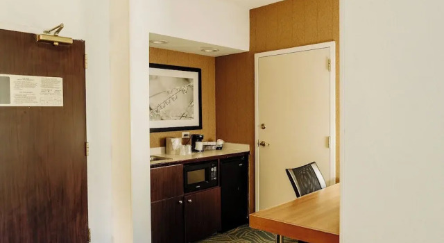 Четырёхместный люкс The Beacon Charlotte Airport by IHG