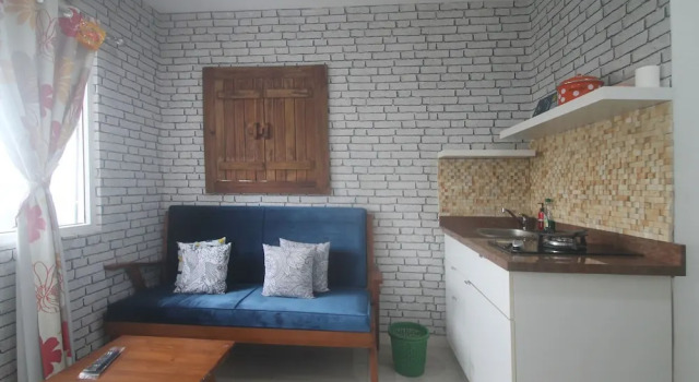 Апартаменты Apartemen Green Pramuka City by Aparian