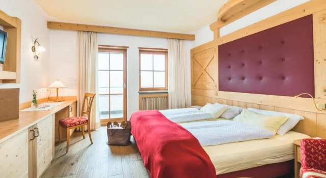 Двухместный номер Standard с балконом Hotel Castel Oswald von Wolkenstein