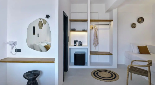 Paros Five Senses