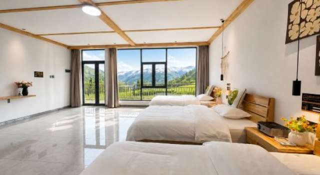 Xinyuan County drunk Junge B & B shop, Prenota Hotel Hotel a Xinjiang con parcheggio, Parcheggio