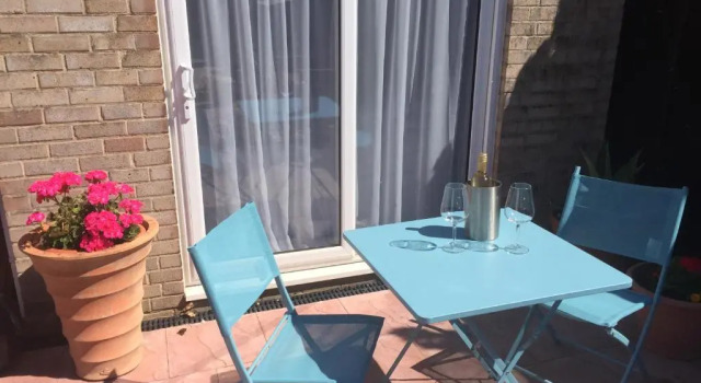 Номер Standard Basingstoke En Suite Room in Garden Annex