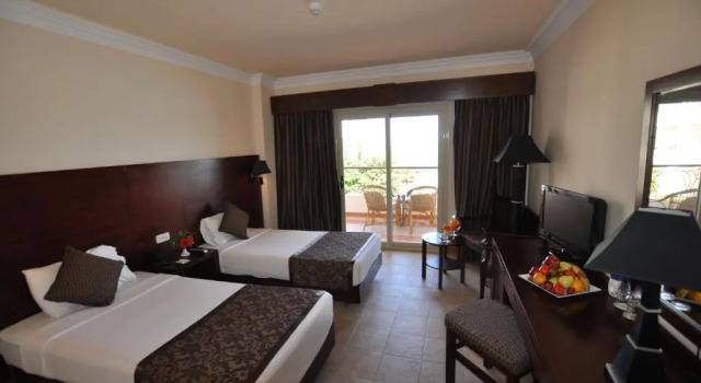 Двухместный номер Deluxe Royal Brayka Beach Resort