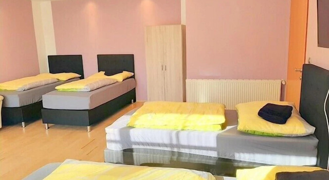 Апартаменты Comfort с 3 комнатами Apartments SteelCity