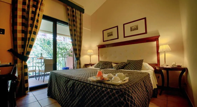 Двухместный номер Classic с балконом Capo Dei Greci Taormina Coast - Resort Hotel & SPA