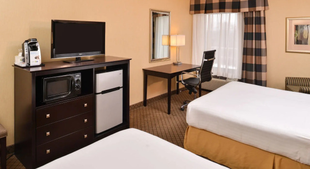 Holiday Inn Express Lewisburg - New Columbia by IHG, Забронировать Отель Льюисберг Пенсильвания