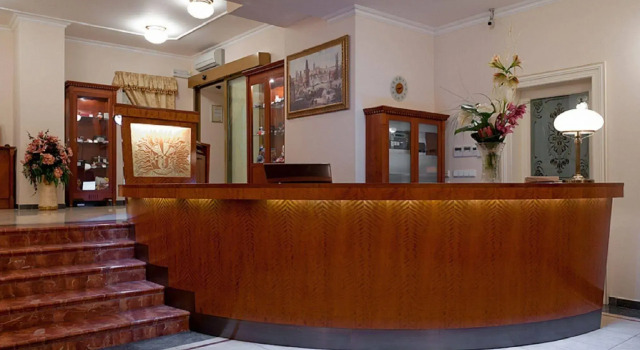 Alqush Downtown Hotel, Book Hotel Hoteller i Prag med parkering, nær Vyšehrad, Parkering