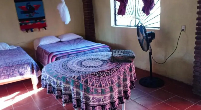 Iguana Loca Hostel, Rezerwuj Hostel Hotele w Costalegre ze śniadaniem, Śniadanie