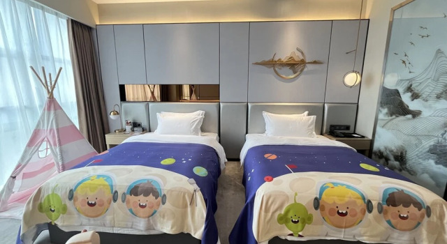 Двухместный семейный номер Standard Qingyuan Argyle Hotel