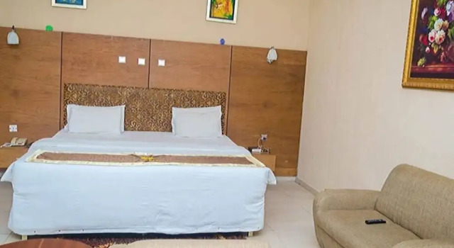 77 Palms Hotel, Prenota Hotel Hotel a Ibadan con colazione, Colazione