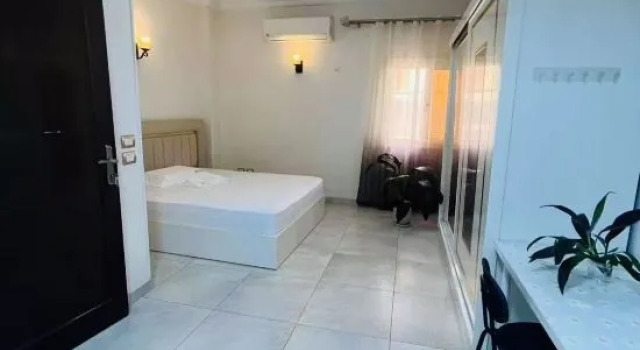 Suite 808 Mingshu