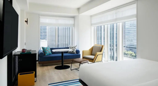 Двухместные Loft Deluxe Aloft by Marriott Osaka Umeda
