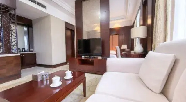 Люкс Business Jiaozhou Hotel
