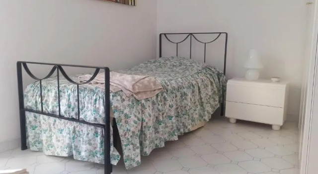 Benvenuti Alla Red House Dei Nebrodi, Book Hotel Hotels in Sicily with Parking, Parking