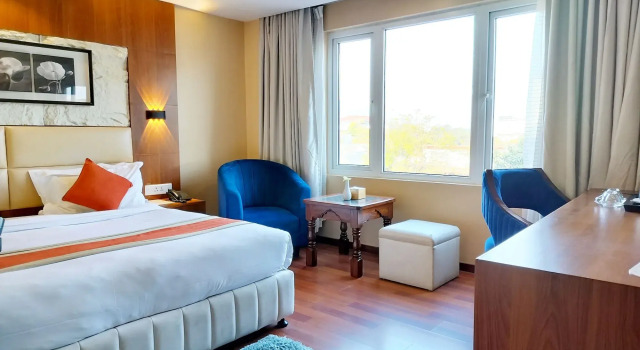 Kumari Boutique Hotel, Забронировать Бутик-отель Отели Катманду с парковкой, рядом с Garden of Dreams, Парковка