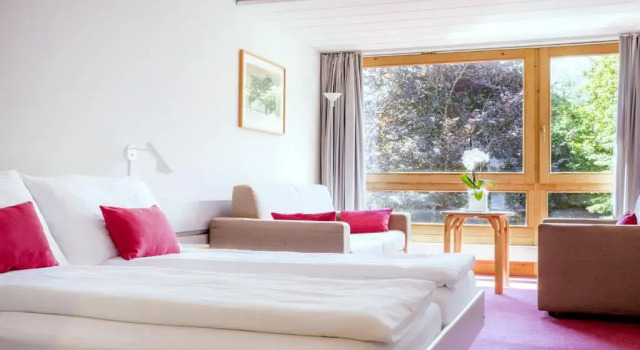Трёхместный номер Standard Hotel Kreuz Lenk