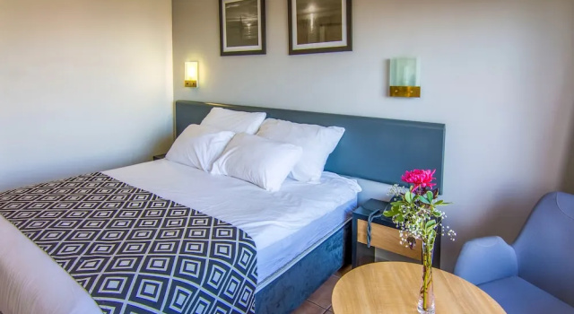 Двухместный номер Comfort с балконом и с видом на бассейн Comfort Hotel and Spa