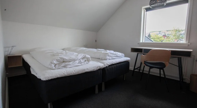 The Bird / Guesthouse / 10 min Walk Downtown, Book Guesthouse Tórshavn Streymoy County