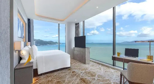Люкс B3403 Scenia Bay Nha Trang
