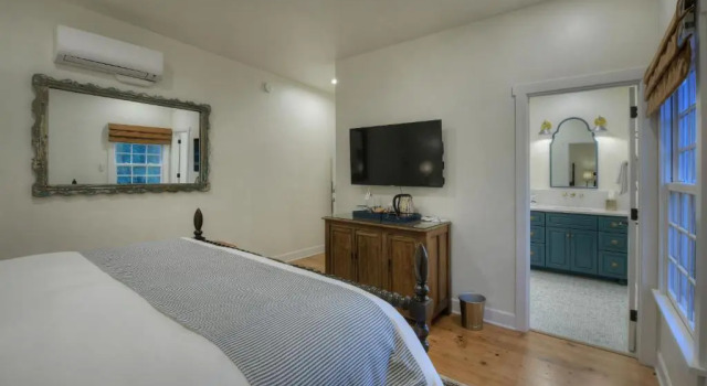 Deluxe Zimmer Armory Park Inn