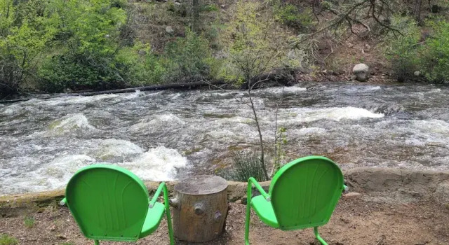 Четырёхместный номер Standard с видом на реку Idlewilde by the River