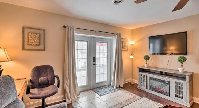 Апартаменты Bristol Escape w/ Patio, 2 Mi to Downtown!