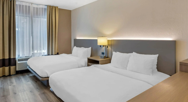 Четырёхместный люкс Comfort Inn & Suites Sayre