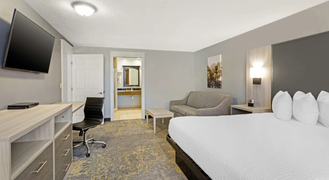 Четырёхместный номер Standard Best Western Plus Weston Inn